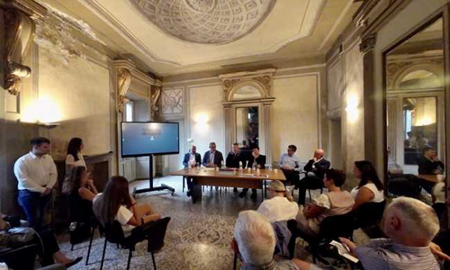  2662116995910807401 V2F 2025 08 30 12 23 22 440