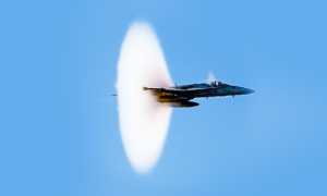 aereo supersonico caccia suono