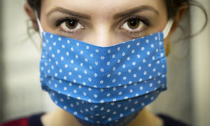 covid mascherina blu