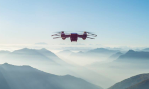 drone volo montagne