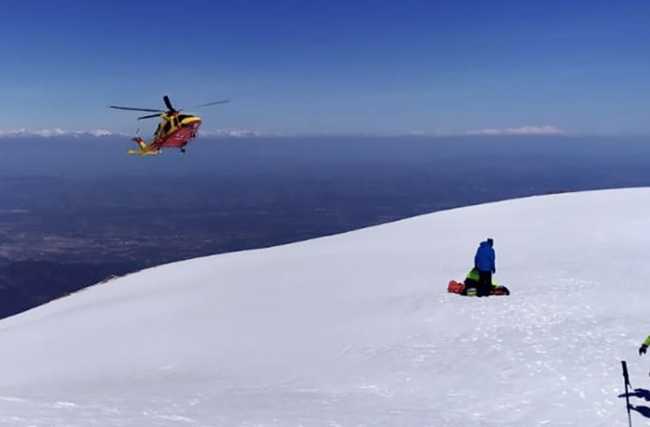 elicottero neve atterraggio