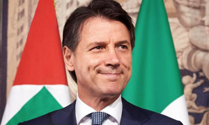 giuseppe conte sorriso