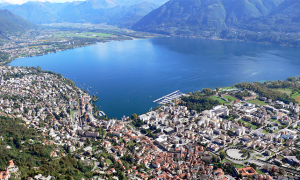 locarno vista aerea lago centro