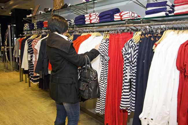 negozio abbigliamento saldi