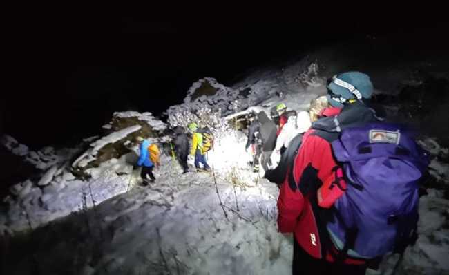 notte neve fiila uomini