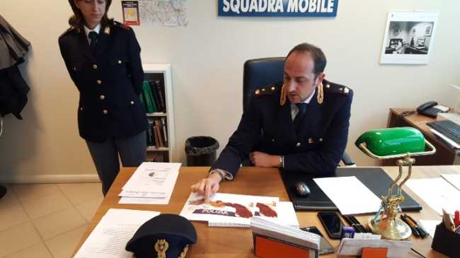 polizia squadra mobile