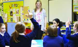 teacher 4784917 1280