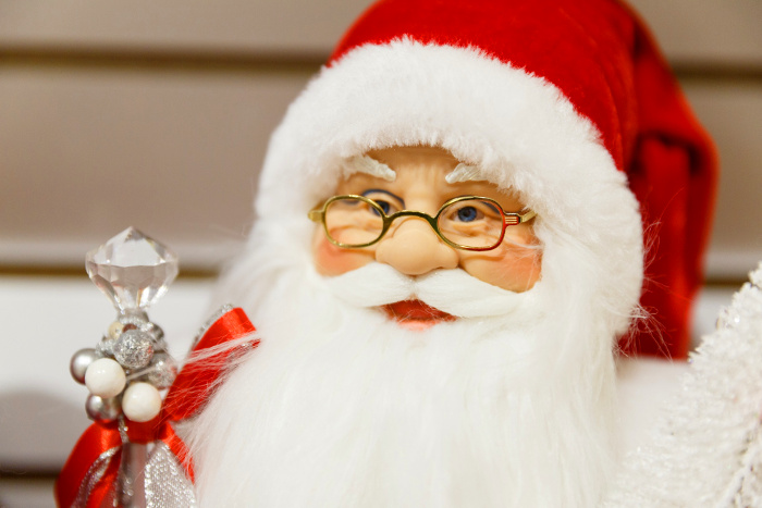Il Natale di Intra con la grotta allestita sul battello
