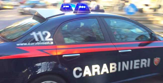 carabinieri auto movimento