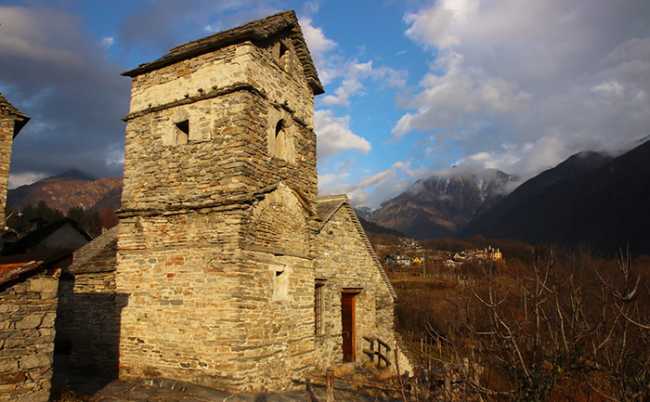 tempietto lepontico montecrestese