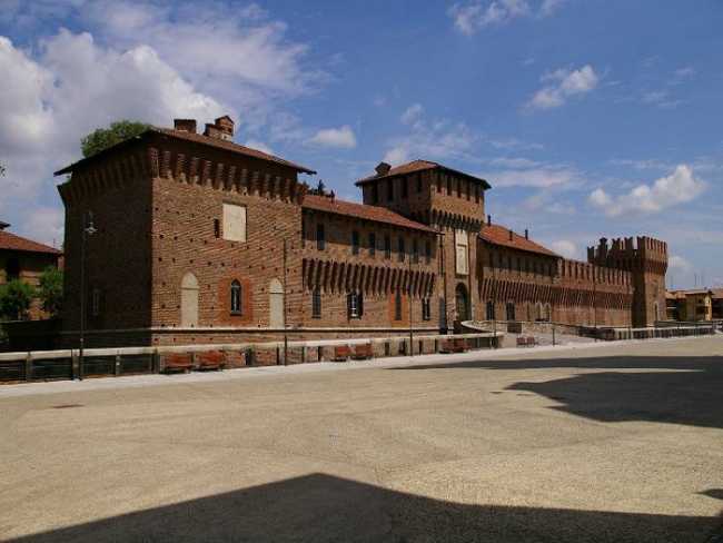 Galliate foto Castello