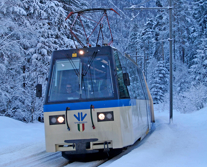 Arriva la neve, la ferrovia Vigezzina toglie due treni