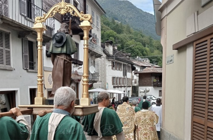 Festa di San Rocco a Vanzone: vespri e processione. Foto
